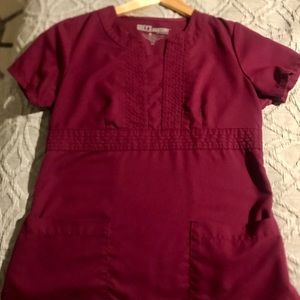 Medical scrub top